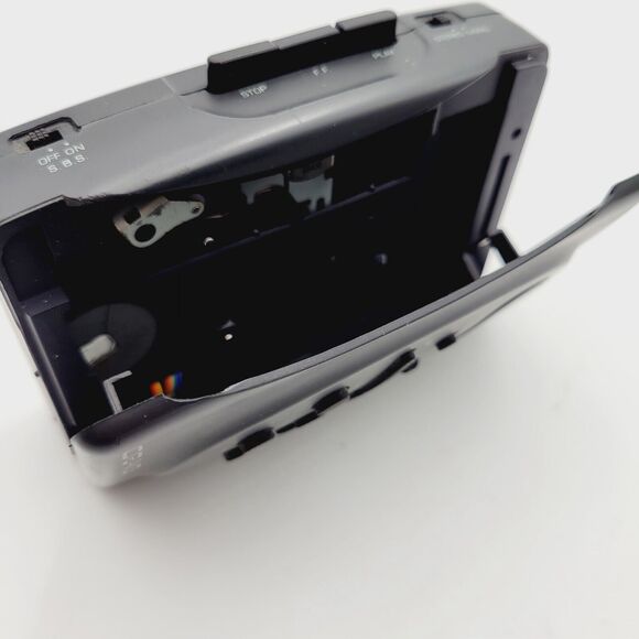 CRAIG JH6422 Personal Stereo Cassette Player Belt Clip SuperBass System VTG - Picture 11 of 16